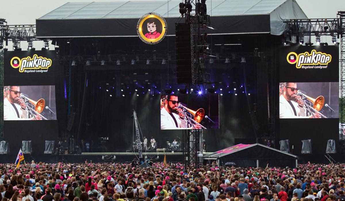荷蘭Pinkpop巡回演唱會led顯示屏成功案例，LED租賃屏廠家，LED舞臺租賃屏，led租賃，舞臺租賃，大屏幕租賃，顯示屏租賃，彩屏租賃，LED顯示屏租賃